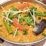 ダナパニ 大宮店 - ダールマカレー "Dal ma Curry"「インドの豆と野菜をコラボさせたヘルシーカレー」※メニュー表記通り