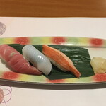海舟 - 握り寿司３貫