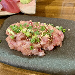 津軽海峡を渡って来た男 あきら - 