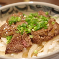 馬桜 下通り店 - 馬ヒレステーキ丼