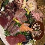 鮮度の極み 魚もつ - 