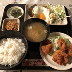 ヒロミ - 唐揚げ朝定食500円。