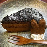 うさぎとぼく - 甘さ控えめのチョコレートケーキです。とっても美味しい！！
