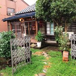 お菓子 デグチ - 素敵なアプローチ