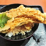 蒲郡漁港食堂 - 大きいのが2尾
