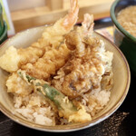 ゆで太郎 - ご飯が保温ジャー匂がきつ過ぎるしお米自体も柔らかめで残念