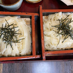 寿司辰 - 麺の量は、普通の量で2段でした