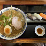 ラーメンや 二幸寿し - 料理写真:みそラーメンセット（900円）