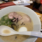 Hakata Ippuudou - とんこつラーメン