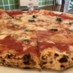 ピッツェリア ダ マッシモ - ちょいアップ　マルゲリータ