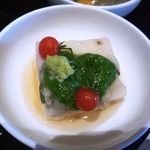 京都ぎをん 八咫 - ジュンサイの寄せもの・・冷たい食感とジュンサイの風味がよく合っています。