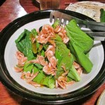 じとっこ - 桜海老と小松菜のサラダ