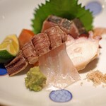高太郎 - お造り　　金華山産の 根蛸、石巻産の 銀鮭、天草産の 鱸、岡山産の 蝦蛄、天草産の 鰆