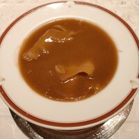 筑紫樓 銀座店 - ふかひれの姿煮込み