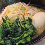 横浜家系ラーメン 蓮 - レディースラーメン♪ほうれん草もりもり