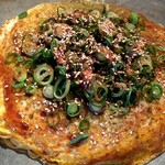 Okonomi Damashii Gokuu - 白ごまと七味を掛けてから食べます(￣▽￣)