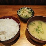 Juju Sakaba - セットのご飯・味噌汁・サラダ