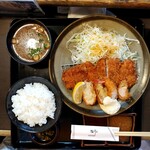 とん亭 - ロースミックス定食