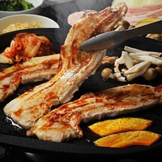 テラス限定 ハワイアン秋bbqプラン 3 600 税抜 2h飲み放題付 開放的なテラスで手ぶらでbbq アロハテーブル ルミネ大宮 旧店名 アロハテーブル ルミネ大宮 ハワイアンビアガーデン 大宮 ダイニングバー 食べログ