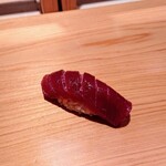 鮨 さかい - 赤身、鮪は塩竃