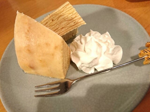 ホレンディッシェ・カカオシュトゥーベ 仙台三越店（HOLL&Auml;NDISCHE KAKAO-STUBE） - 勾当台公園（バームクーヘン）の写真