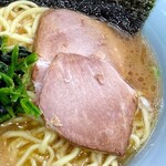 横濱ラーメン あさが家 - チャーシュー。
