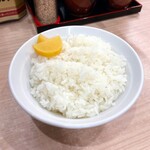 横濱ラーメン あさが家 - 小ライス100円。