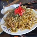 双葉食堂 - 焼そばも到着