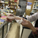 ごはんばー - 今日はふくのいいのがあるのよ
      と、ママさん