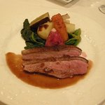 メゾン ドゥ アッシュ - 野菜たっぷり「仏シャラン産窒息鴨胸肉のロースト」