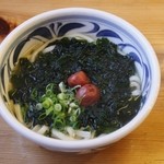 麺処まはろ - 梅わかめうどん・・・だったかな？