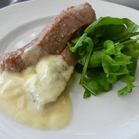 ジンジャーズビーチ - 仔牛肉のステーキ Lunch\980-☆