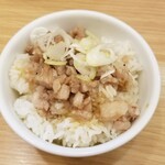 さっぽろらーめん羅偉伝 - 牛めし（しお）