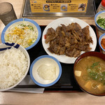 Matsuya - カルビ焼肉Ｗ定食
                        ごはん特盛、豚汁変更
                        富士山キムチ、青ねぎ