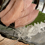 旬酔基じ - 本鮪中トロ♡
      色が…ちょっと悪いのは
      撮影者のせいです(^▽^;)