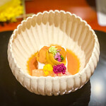 銀座 しのはら - 胡麻豆腐、牡丹海老、伊勢海老、赤雲丹、菊の花