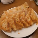 餃子専門店 祥雲 - 手間からキャベツ、しいたけ、しそ餃子