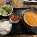 韓国屋台 豚大門市場 - スンドゥブ定食