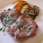 ドン マンジョーネ ディ ナポリ - 仔牛のスカロピーネ レモン風味