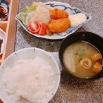 Sousaku Kappou Ko Sem Bekkan - ごはん　お味噌汁　追加の牡蠣フライ
