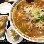 謝謝ラーメン - 味噌ラーメン定食（ごはんナシ → 冷ややっこ 1/4替え）