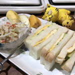 喫茶 てるてる坊主 - 料理写真:みんな大好き！玉子焼きサンド