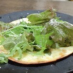 トリワイン ＰＩＫＯＳＨＨＨＵ - ヘルシーサラダピッツァ