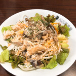 Karehausu Koko Ichi Banya - きのこと蒸し鶏のサラダ