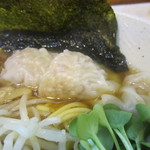 美志満 - 塩系列よりワンタン丸め(気のせいか？)