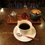カフェ・ハイチ - 【ハイチ風ドライカレー　コーヒーセット】ハイチコーヒー... ラム酒をちょっと入れていただきます。