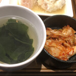 Yakiniku Raiku - スープとキムチ