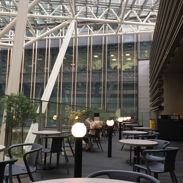 イデーカフェ パルク 東京ミッドタウン店 Idee Cafe Parc 六本木 カフェ 食べログ