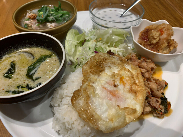 閉店 マンゴツリーカフェ ソラリアプラザ天神店 西鉄福岡 天神 タイ料理 食べログ