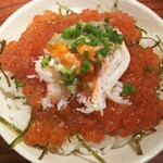 灼味噌らーめん 八堂八 - 週末限定飯 新物自家製イクラ飯 500円、イクラと蟹と内子が入った一杯、限定15食になります
